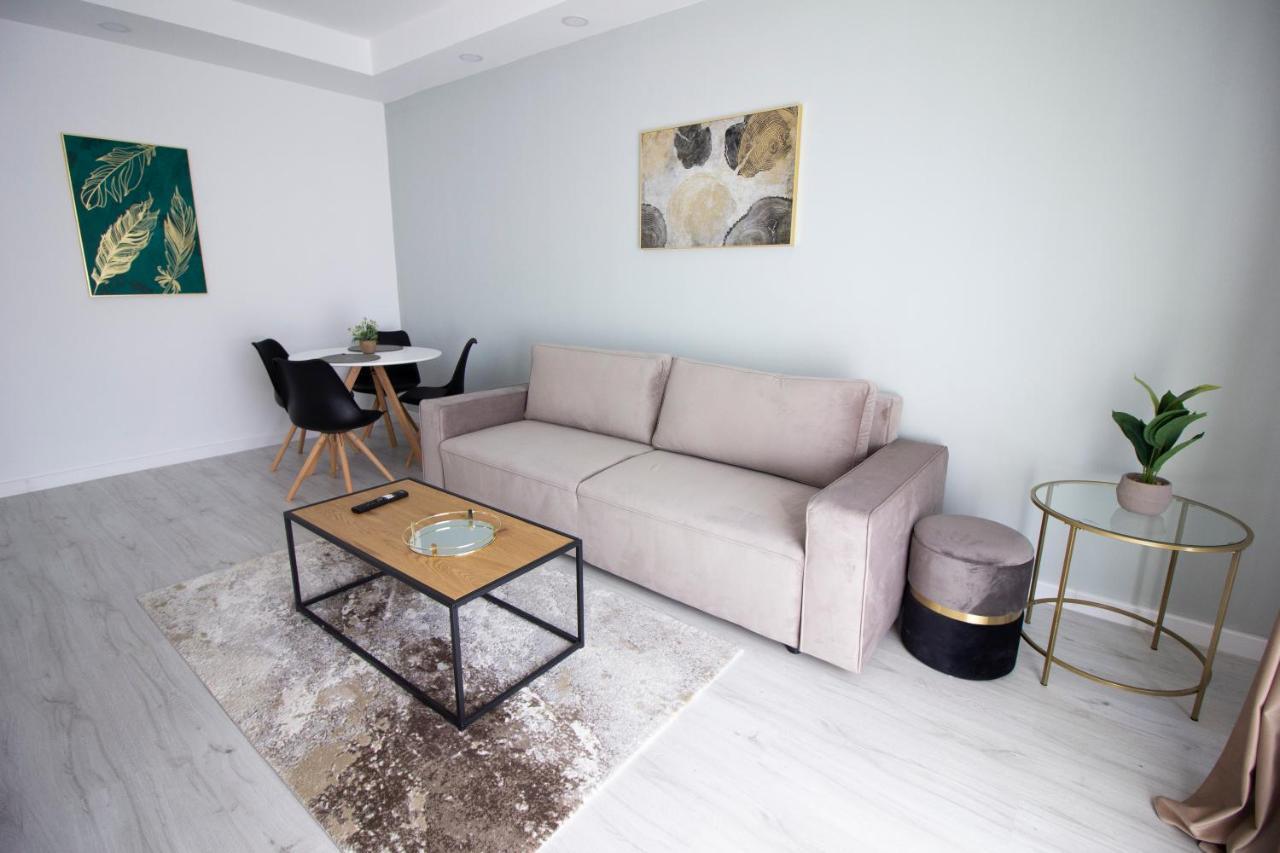 2 Rooms A504 Stayinn By Cosmopolis Stefanestii de Jos Exterior foto