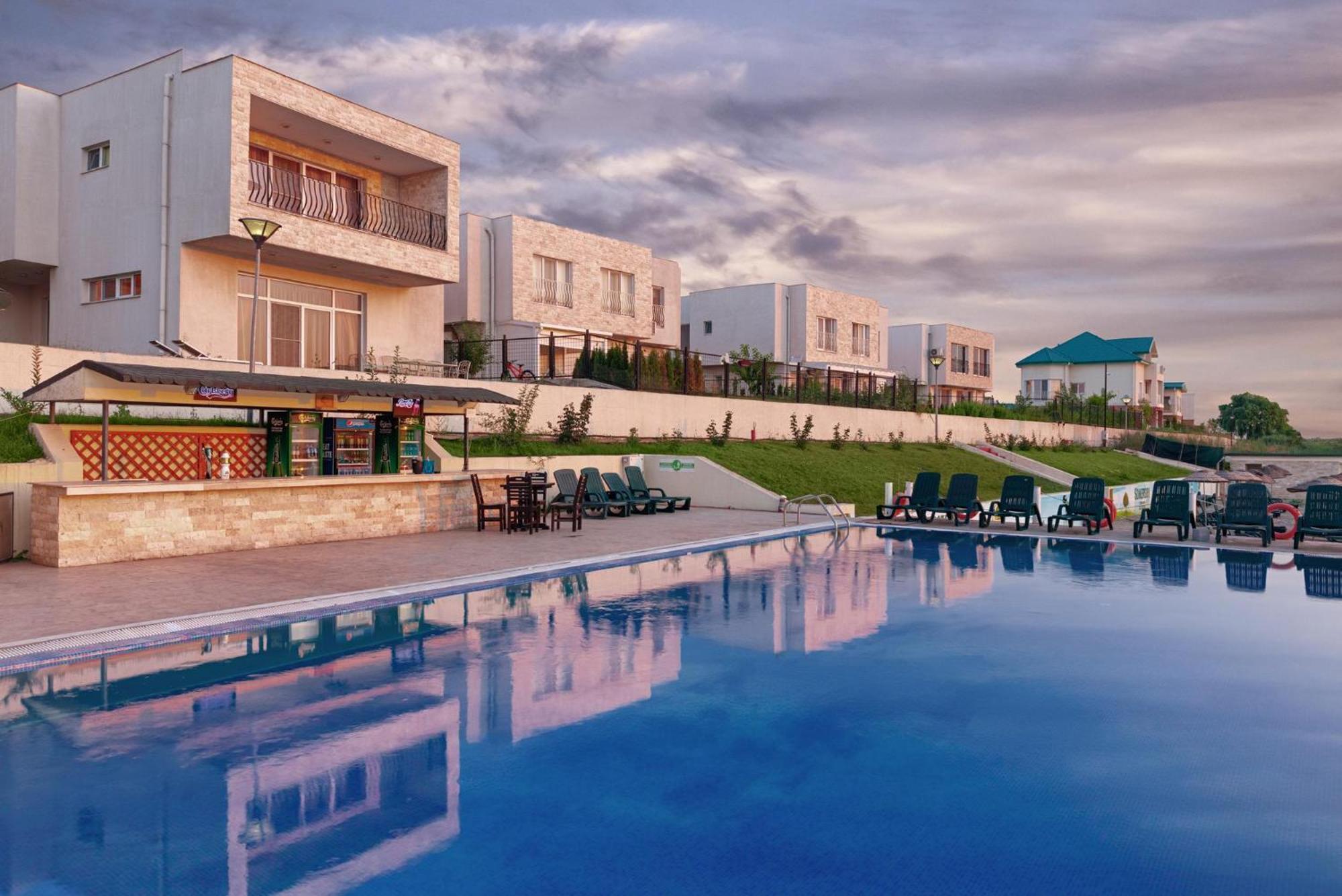 2 Rooms A504 Stayinn By Cosmopolis Stefanestii de Jos Exterior foto